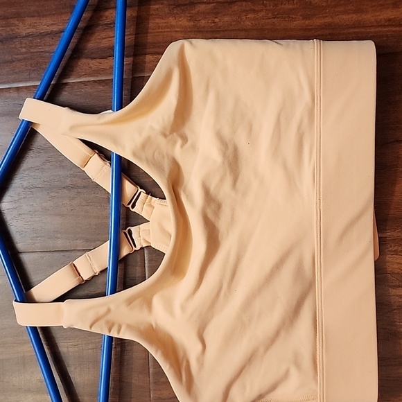 POPFLEX Peach Sports Bra - Picture 4 of 5